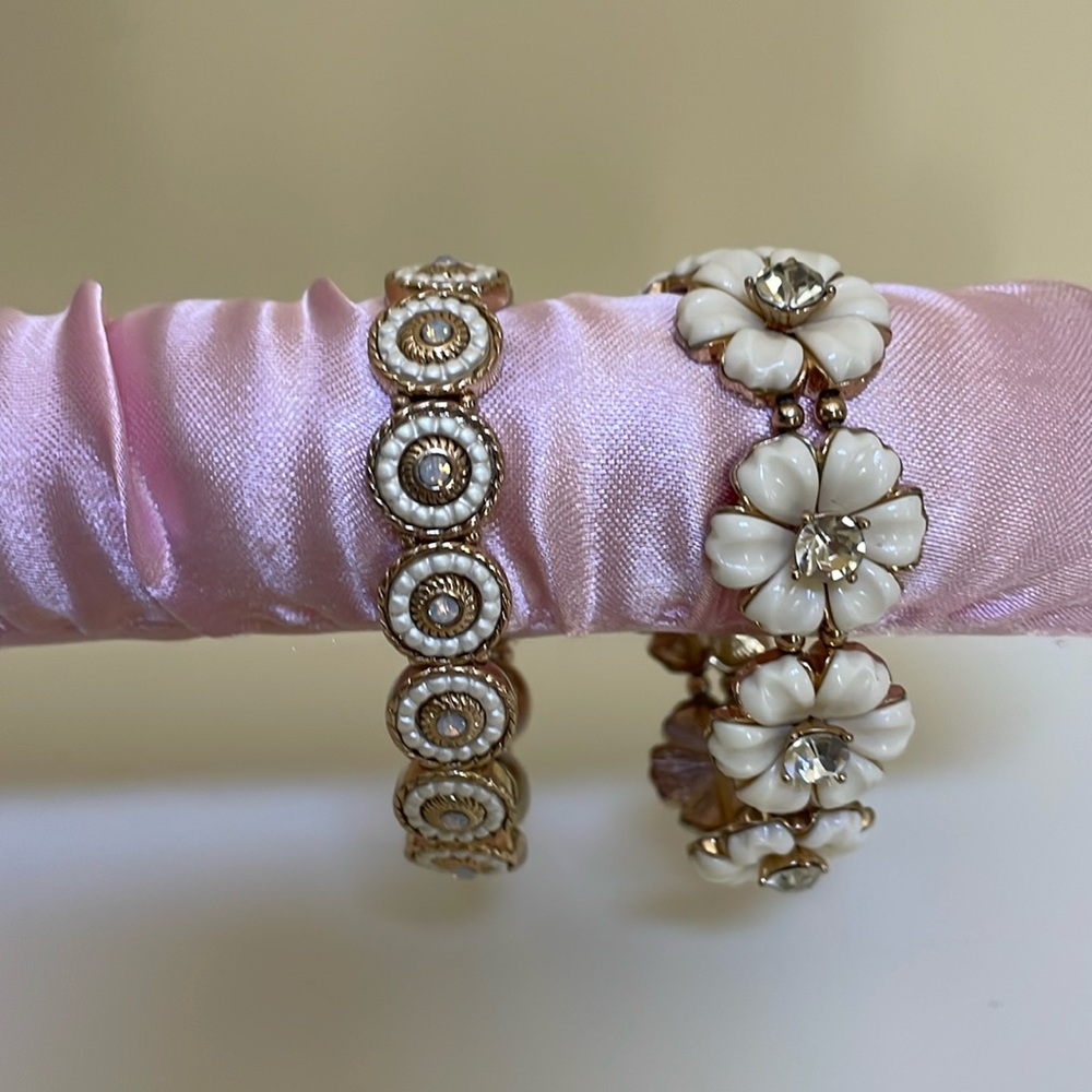 2 STRETCH BRACELETS